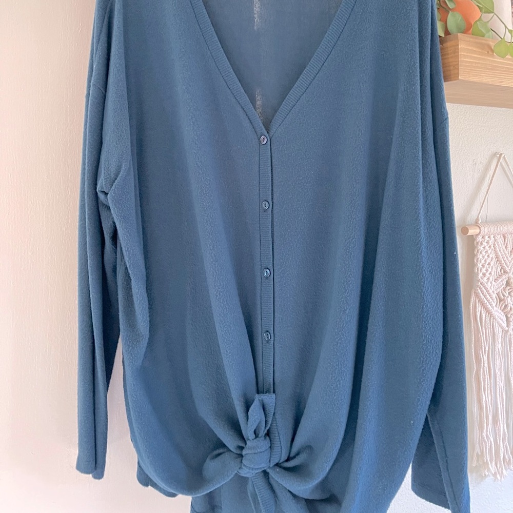 Long sleeve Gibson top